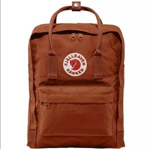 Classic Fjallraven Kanken Backpack